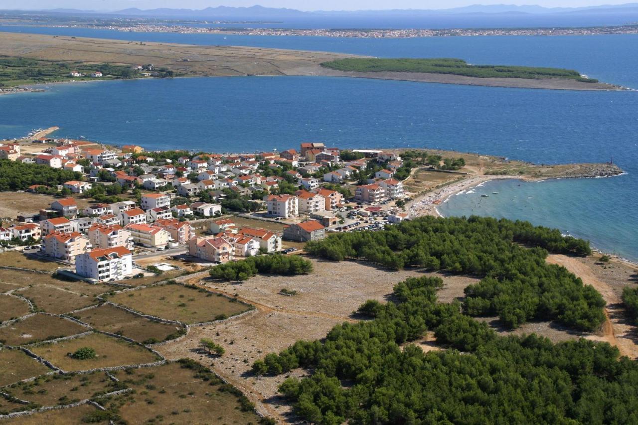 Family Friendly Apartments With A Swimming Pool Povljana, Pag - 244 Exterior foto