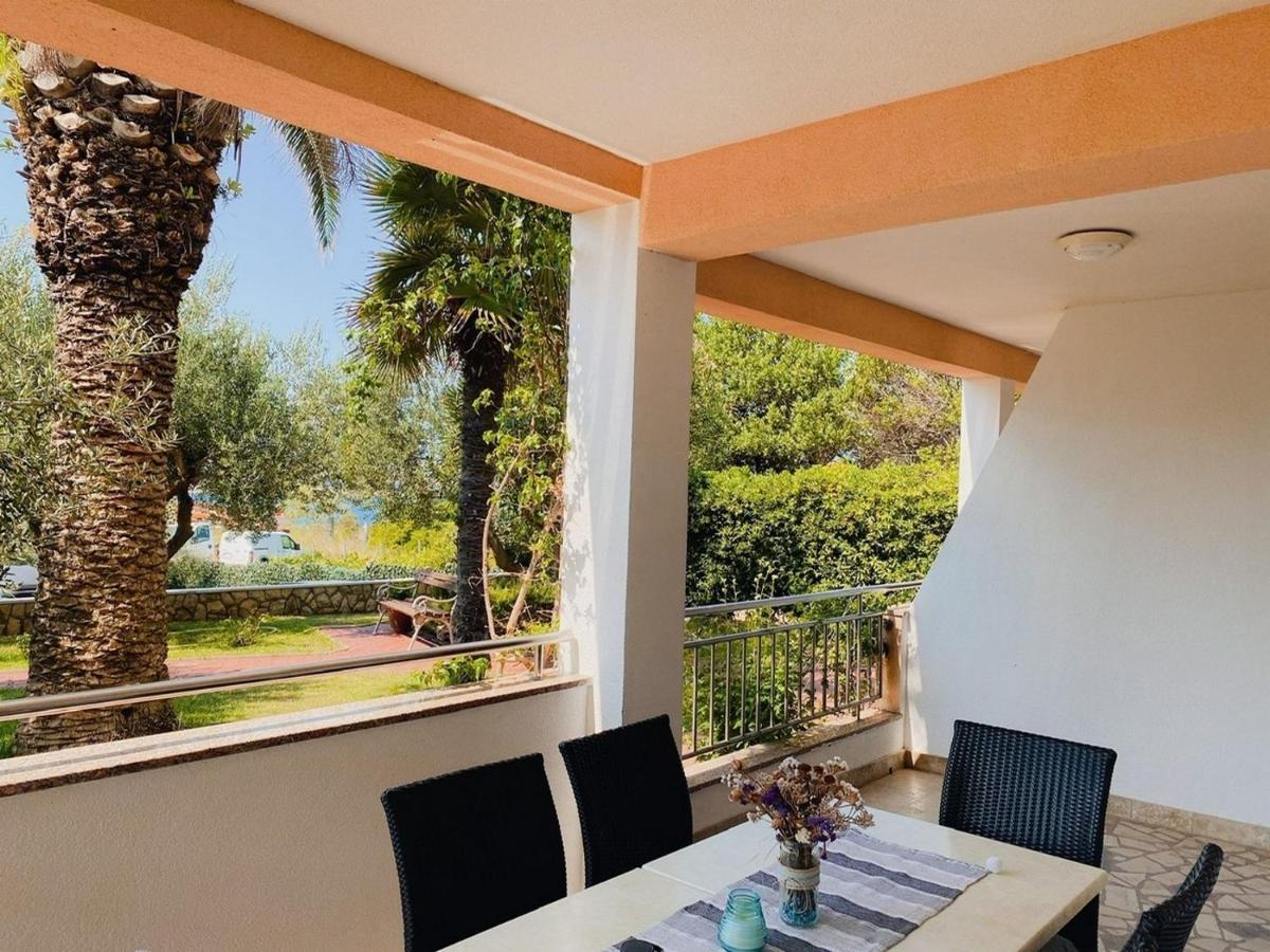 Family Friendly Apartments With A Swimming Pool Povljana, Pag - 244 Exterior foto