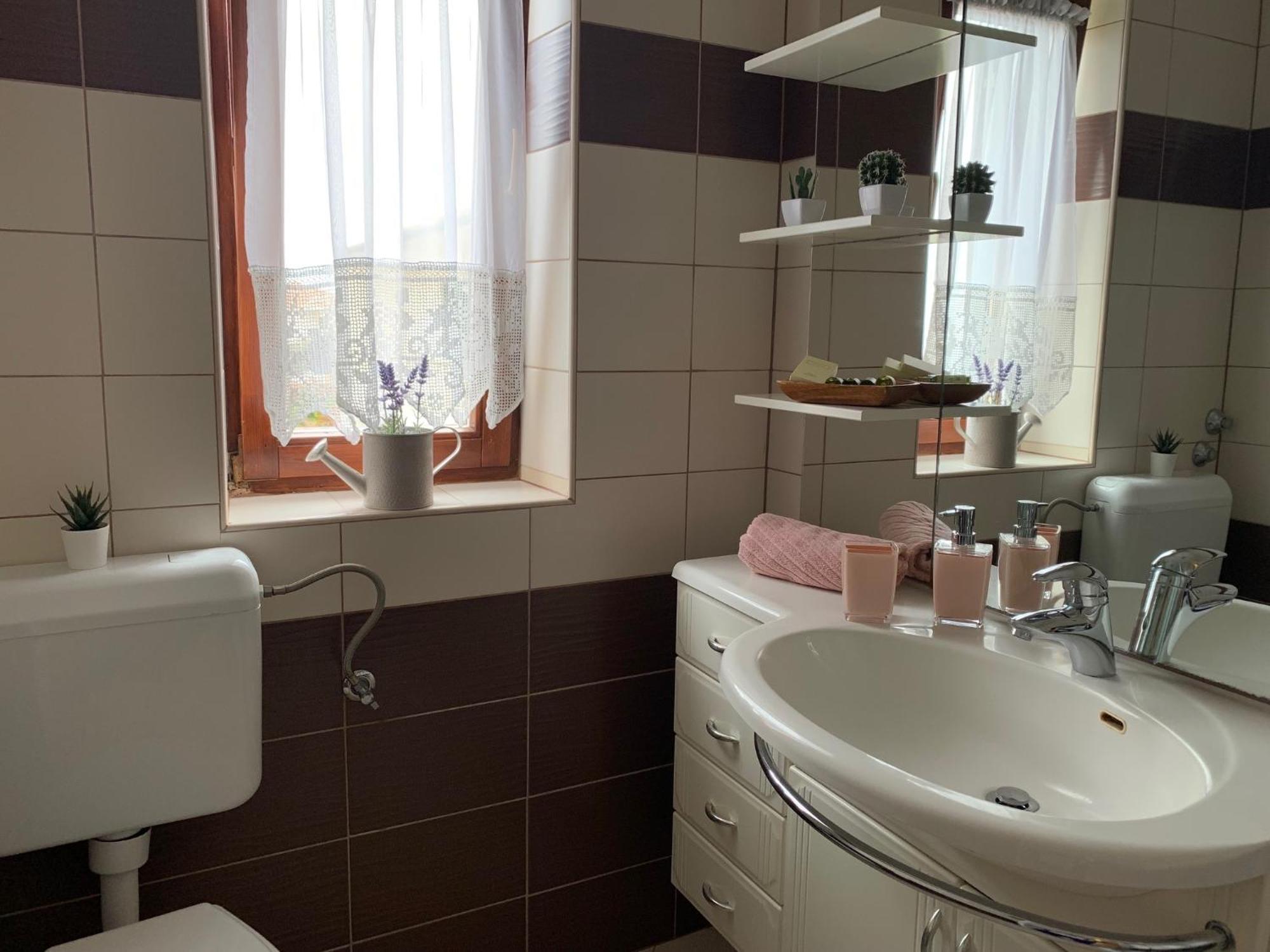 Family Friendly Apartments With A Swimming Pool Povljana, Pag - 244 Cameră foto