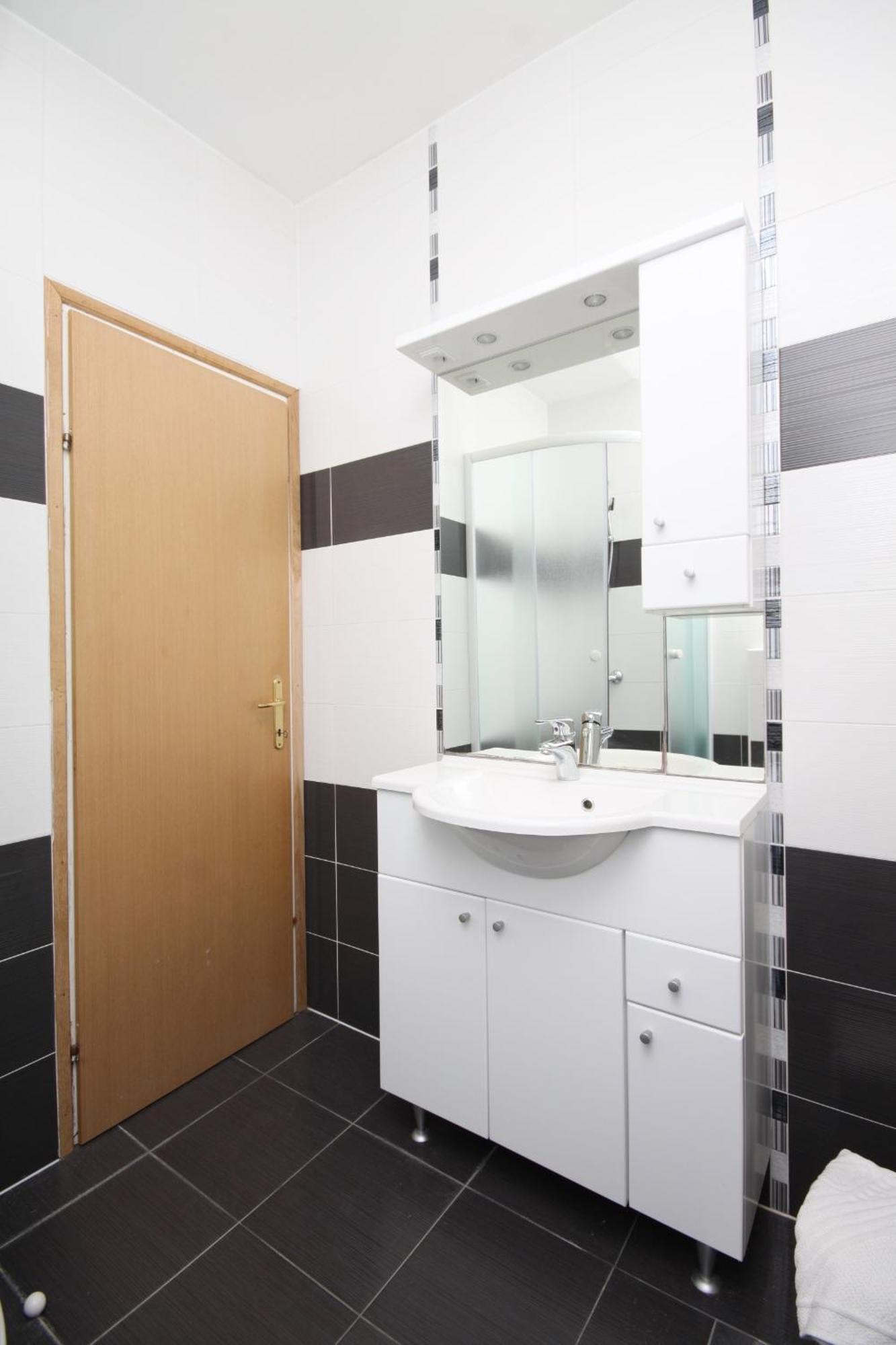 Family Friendly Apartments With A Swimming Pool Povljana, Pag - 244 Cameră foto