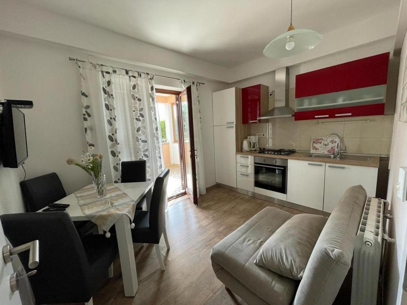 Family Friendly Apartments With A Swimming Pool Povljana, Pag - 244 Exterior foto